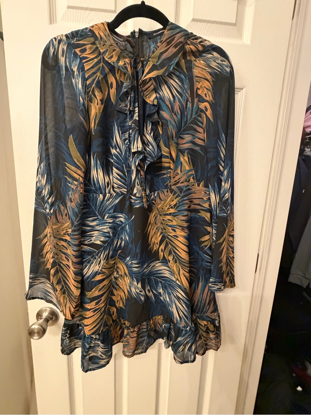 Olivaceous Blue & Gold Leaf-Print Ruffle Tunic